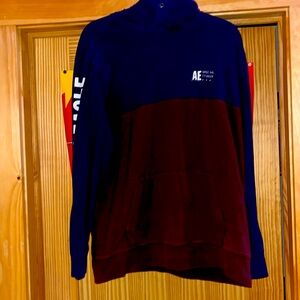 Large American eagle sweatshirt